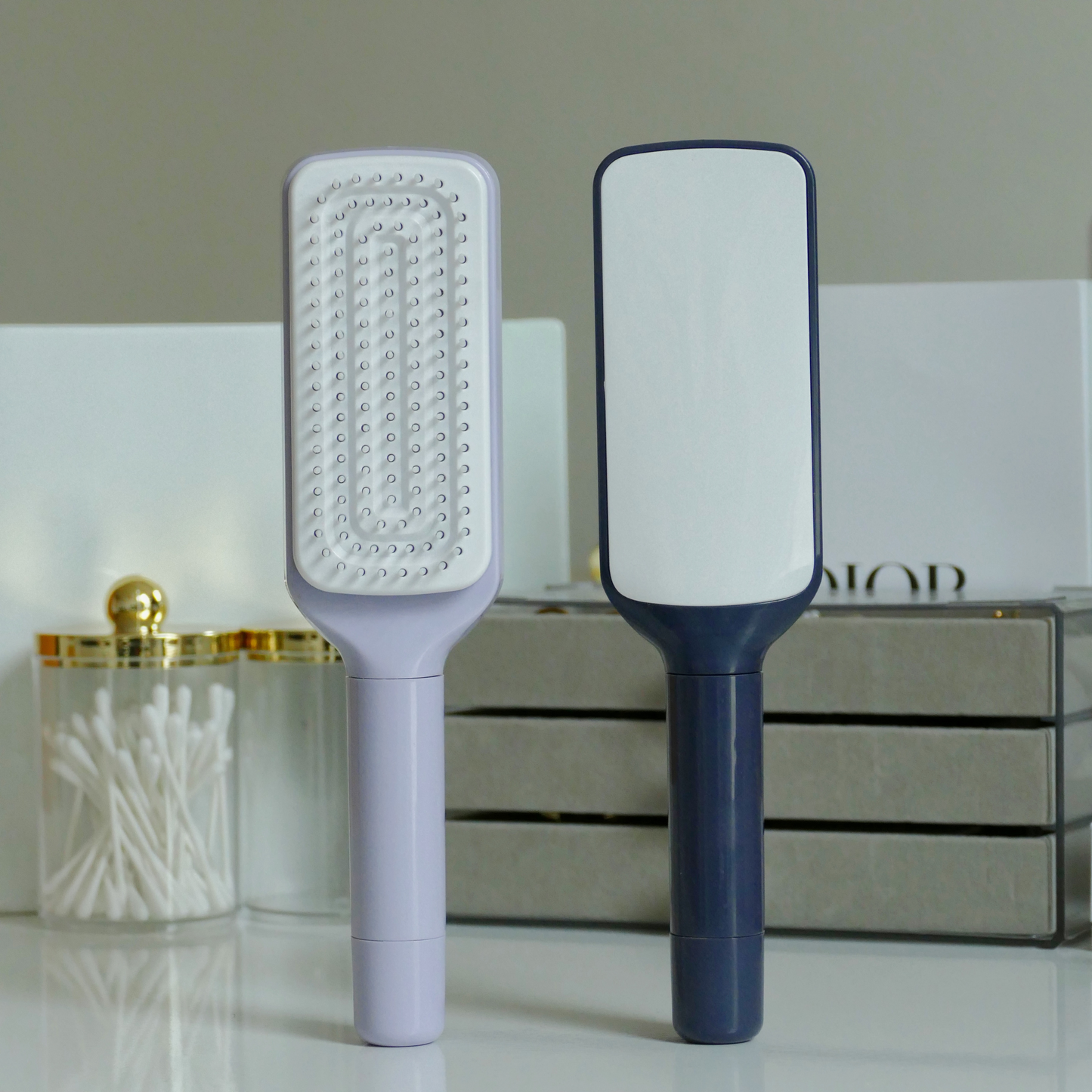 SmartBrush – selbstreinigende Haarbürste